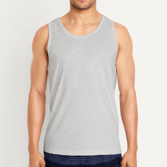 NWT OLD NAVY Classic Tank Top 3-Pack Color: Light Gray - Picture 3 of 5